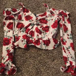Floral sleeved crop top